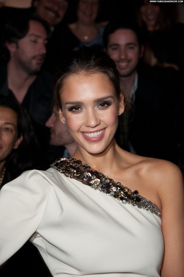 Jessica Alba Beautiful France Paris Fashion Stunning Doll