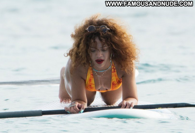 Rihanna Beautiful Babe Sexy Posing Hot Hot Celebrity Barbados