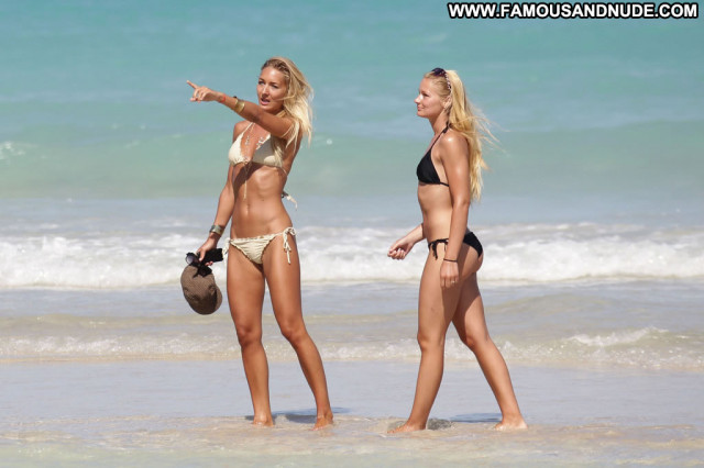 Petra Benova Beautiful Celebrity Babe Posing Hot Bikini Doll Nude