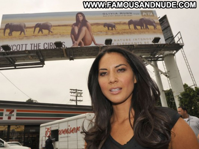 Olivia Munn Celebrity Babe Posing Hot Beautiful Paparazzi Doll Cute Olivia Munn Celebrity Babe Posing Hot Beautiful Paparazzi Doll Cute