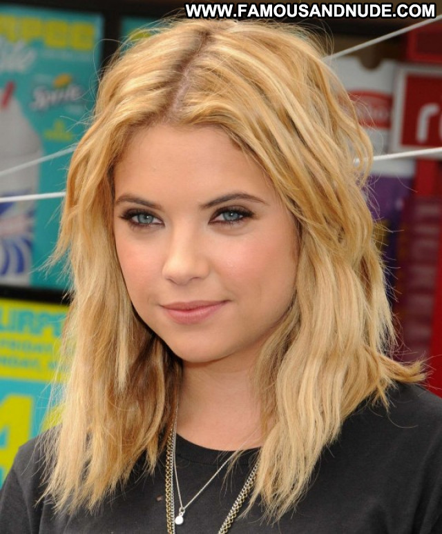 Ashley Benson Celebrity Beautiful Paparazzi Smile Babe Posing Hot Hot