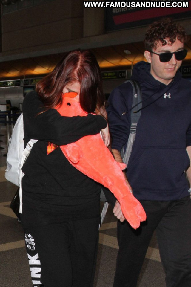 Meghan Trainor Lax Airport Celebrity Lax Airport Beautiful Babe