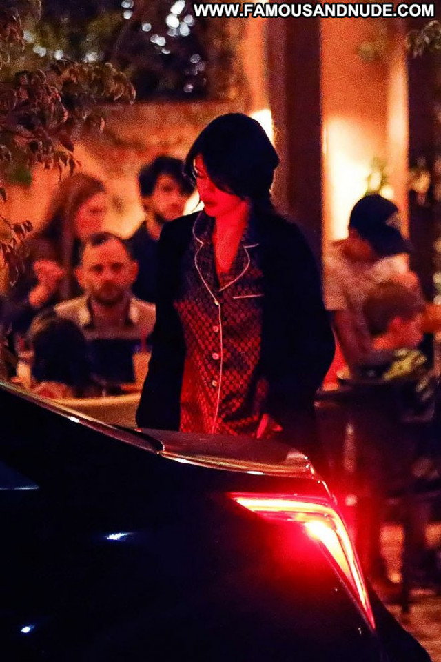 Selena Gomez Beautiful Paparazzi Posing Hot Babe Celebrity Sexy Hot Selena Gomez Beautiful Paparazzi Posing Hot Babe Celebrity Sexy Hot