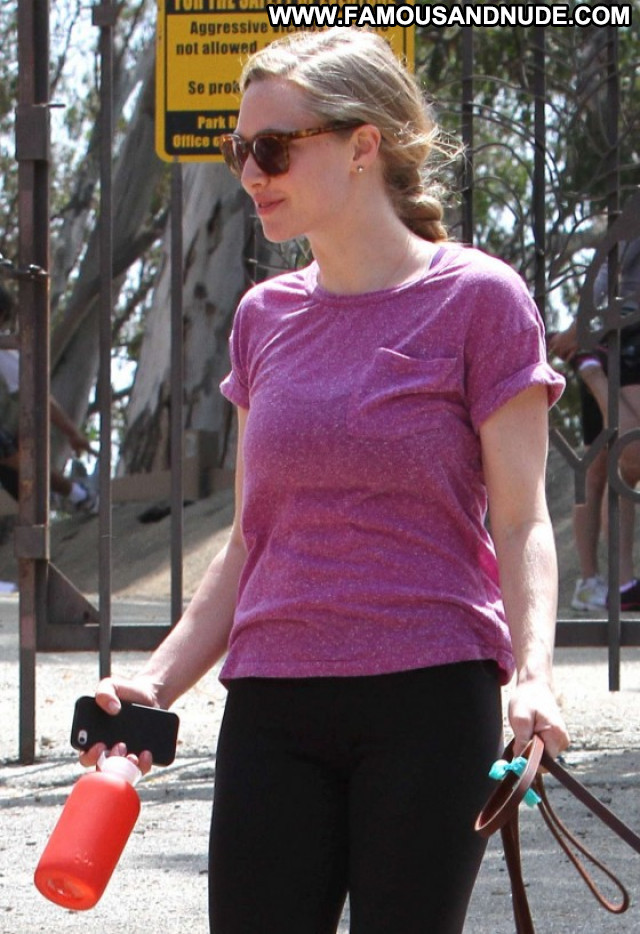 Amanda Seyfried Paparazzi Spandex Posing Hot Spa Beautiful Celebrity