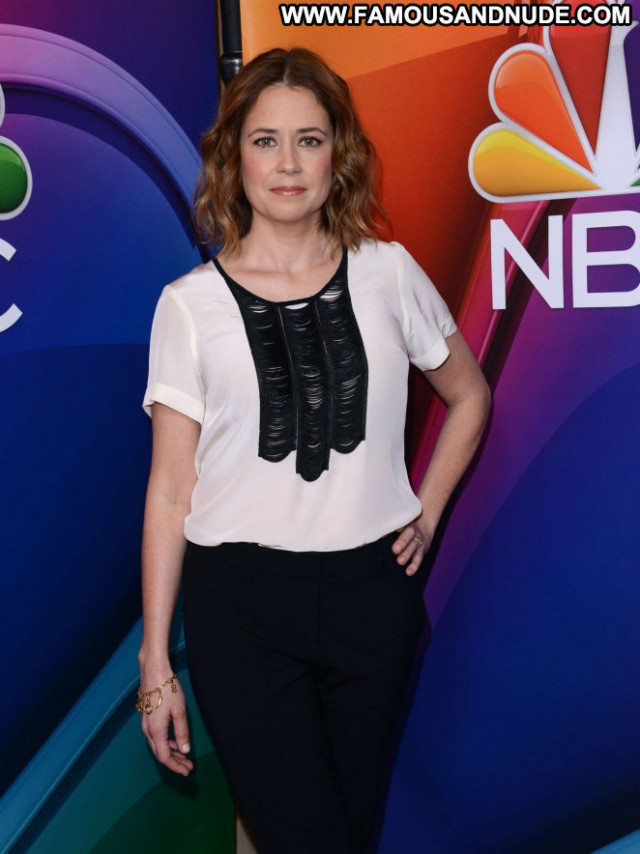 Jenna Fischer Winter Celebrity Paparazzi Babe Beautiful Posing Hot