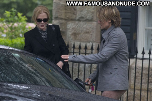 Nicole Kidman No Source Paparazzi Beautiful Posing Hot Babe