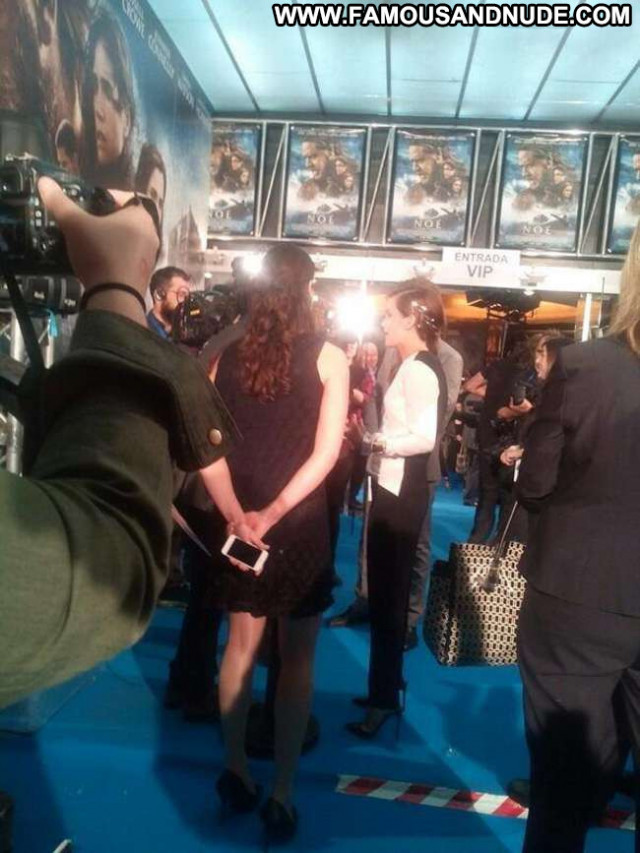 Emma Watson Celebrity Beautiful Posing Hot Babe Paparazzi Doll Hot