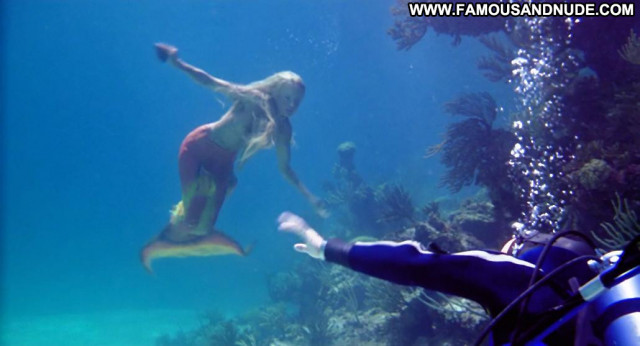 Daryl Hannah Splash  Underwater Babe Big Tits Beautiful Blonde Posing
