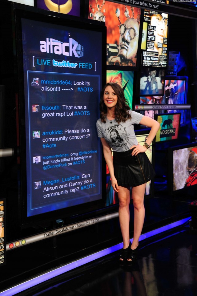 Alison Brie Mtv S Trl Sultry Nice Doll Gorgeous Hot Celebrity