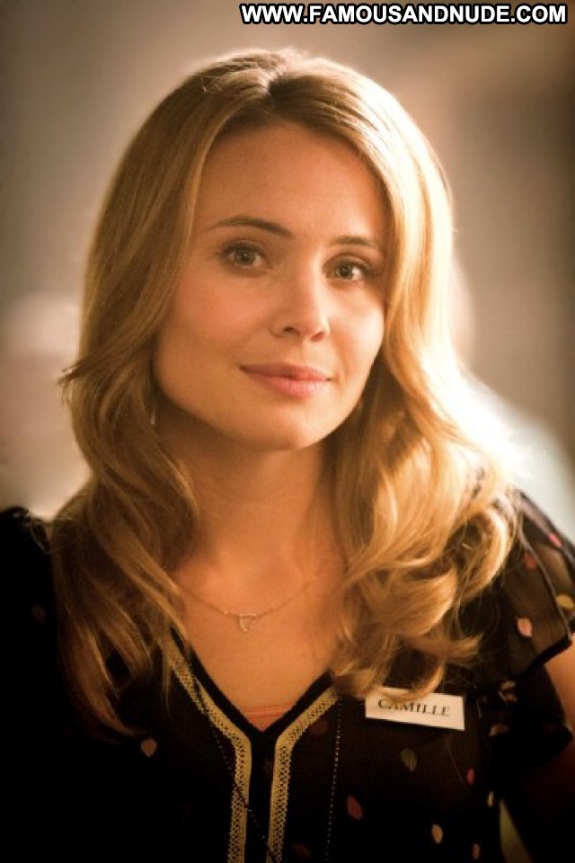 Leah pipes hot