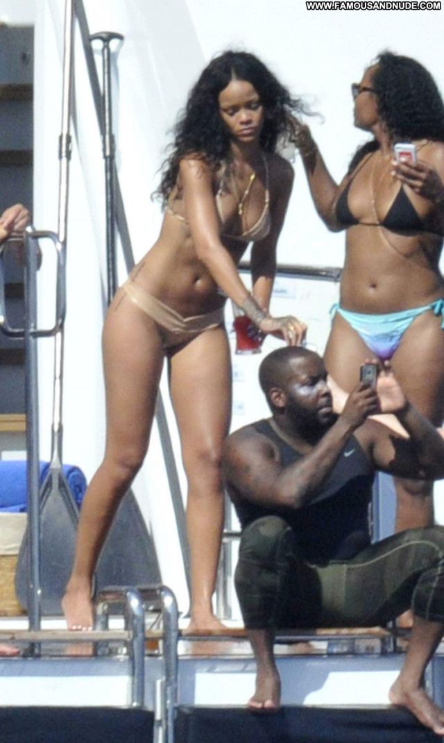 Rihanna No Source Yacht Babe Bikini Beautiful Candids Posing Hot