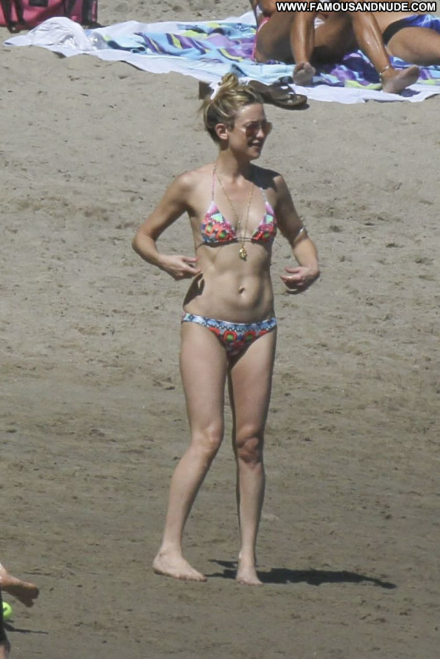 Kate Hudson The Beach Posing Hot Beautiful Beach Sexy Bikini Candids
