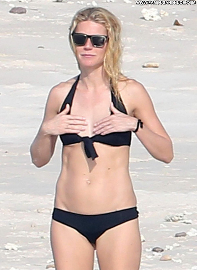 Gwyneth Paltrow The Beach  Beach Celebrity Bikini Beautiful Posing