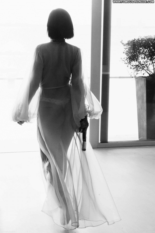 Rihanna Beautiful Fashion Posing Hot Celebrity Babe Singer See