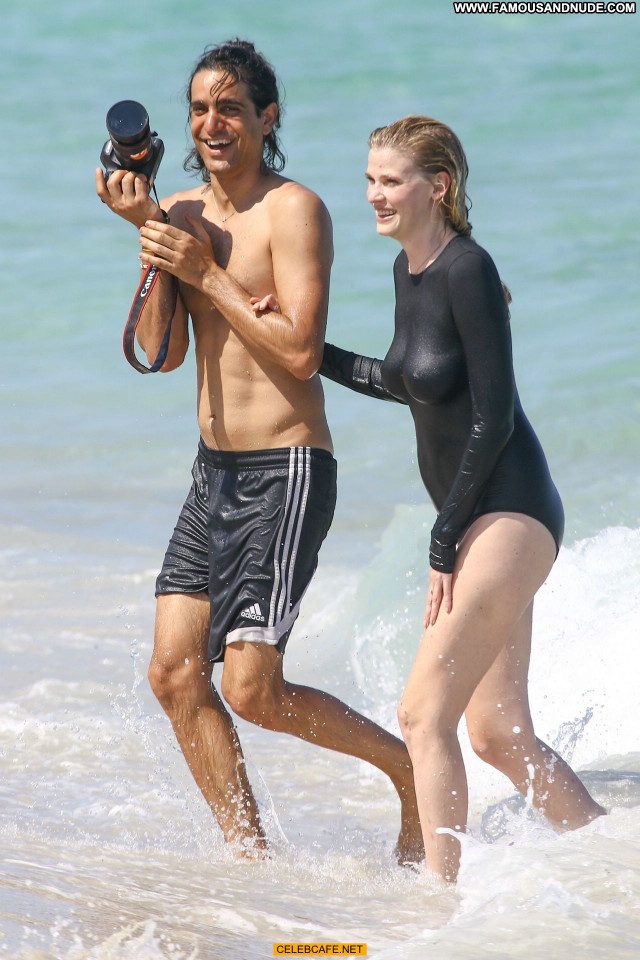 Lara Stone Miami Beach Celebrity Beach Babe Topless Toples Posing Hot