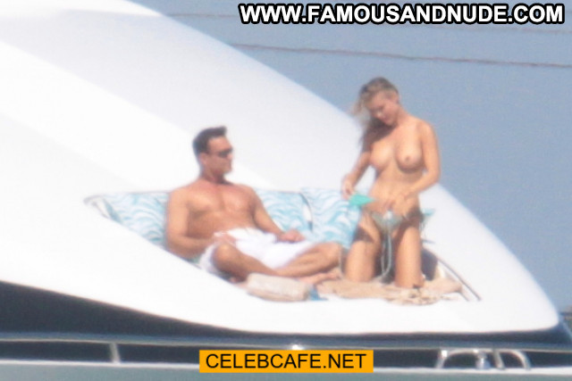 Joanna Krupa No Source Yacht Babe Celebrity Topless Beautiful Posing