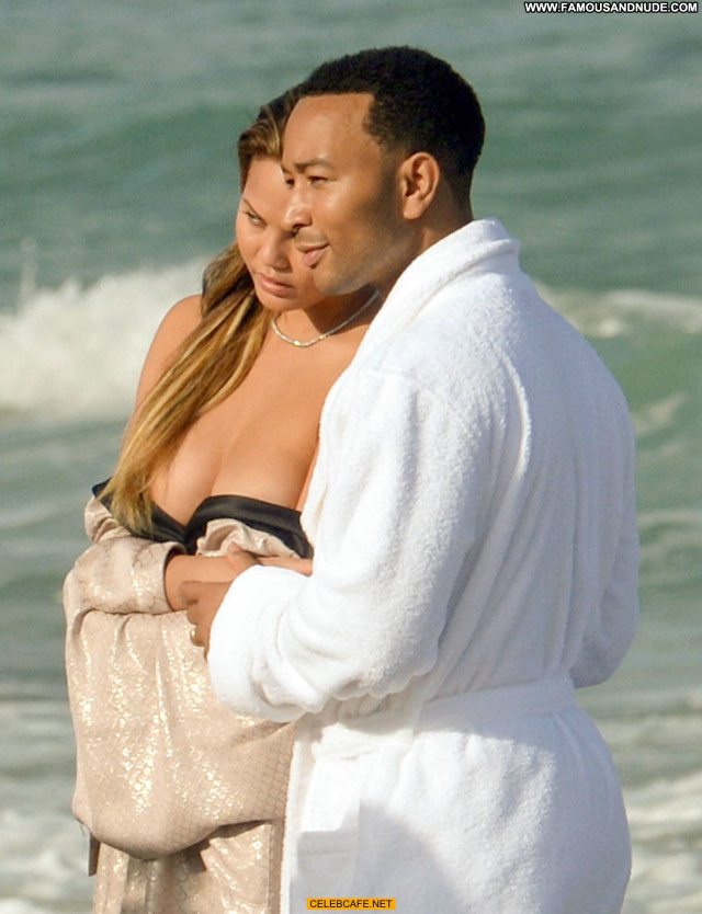 Chrissy Teigen Miami Beach Photoshoot Posing Hot Beach Toples Topless