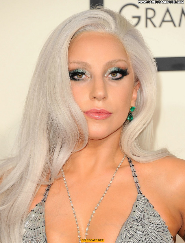 Lady Gaga Grammy Awards Beautiful Cleavage Babe Gag Celebrity Sexy