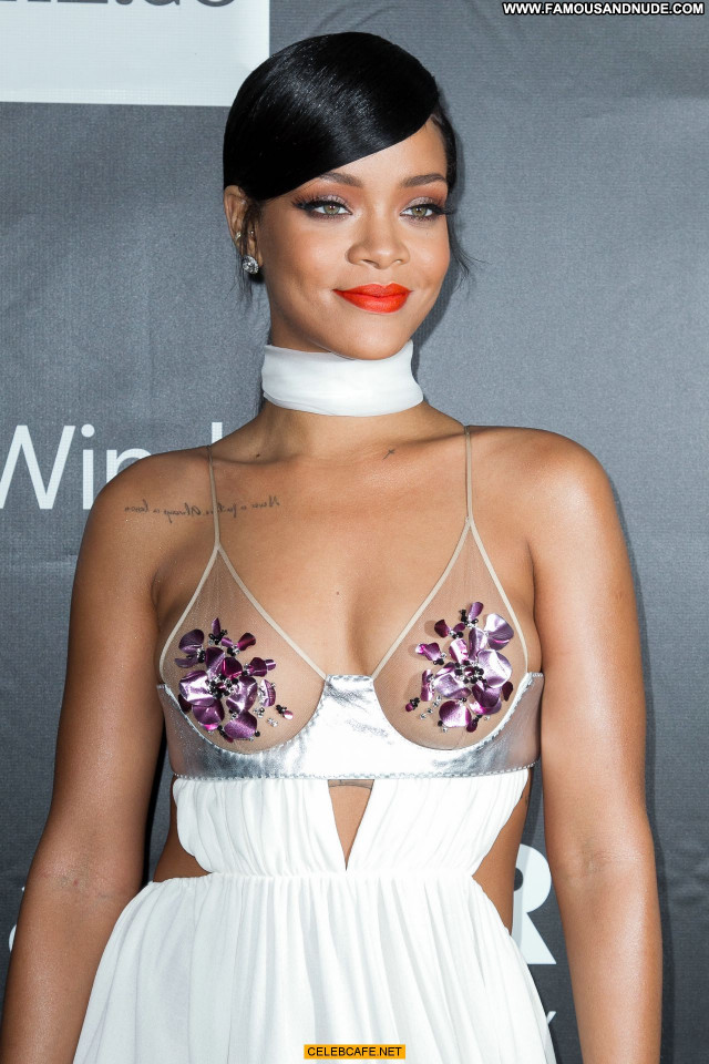 Rihanna No Source Babe Beautiful Posing Hot Hollywood Nipples