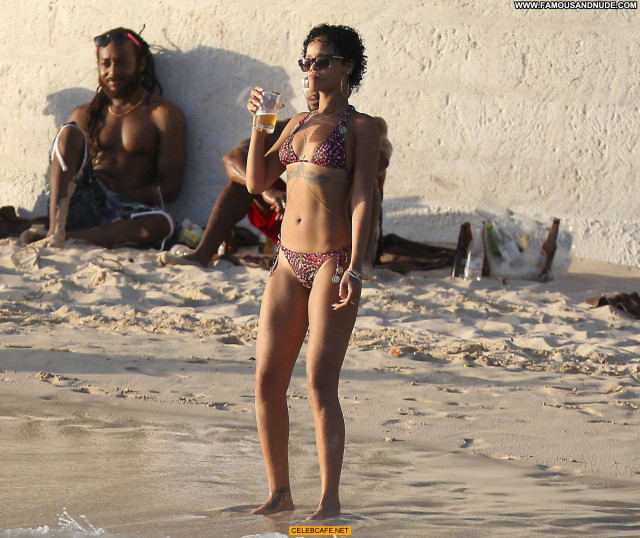 Rihanna No Source Posing Hot Bikini Candid Celebrity Babe Beautiful