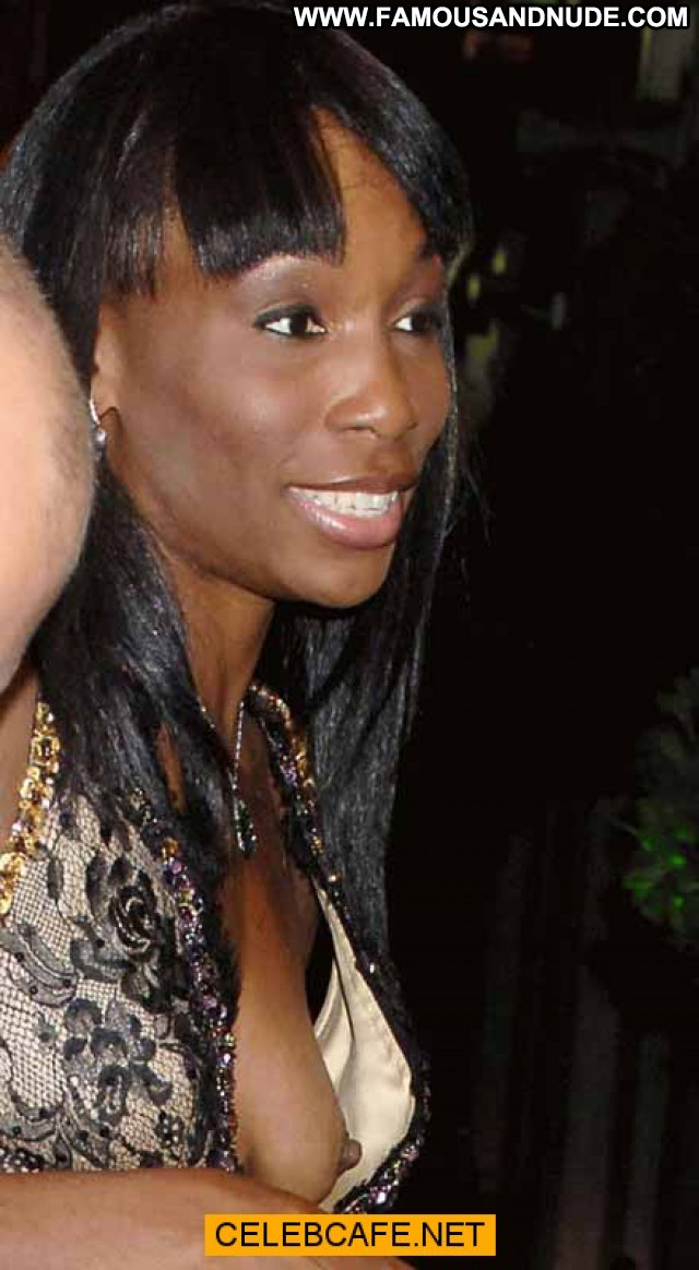 Venus Williams No Source  Beautiful Babe Celebrity Posing Hot Nipple