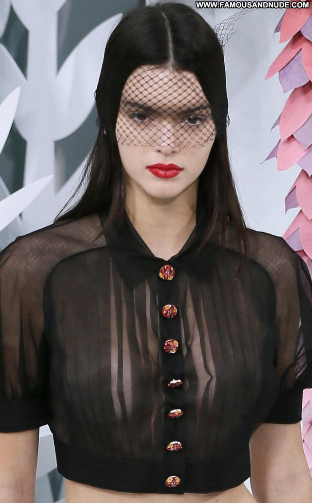 Kendall Jenner Los Angeles Angel Bra Big Tits Breasts See Through Old