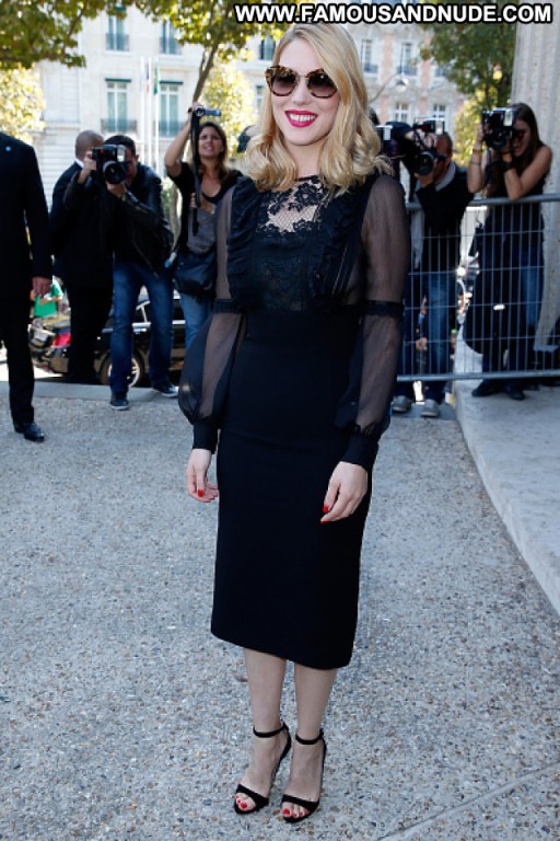 Lea Seydoux Babe Paparazzi Posing Hot Beautiful Straight Paris Celebrity