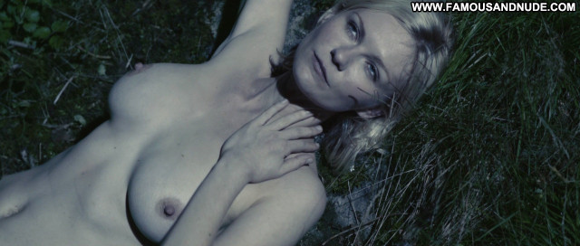Kirsten Dunst No Source Celebrity Posing Hot Nude Beautiful Babe
