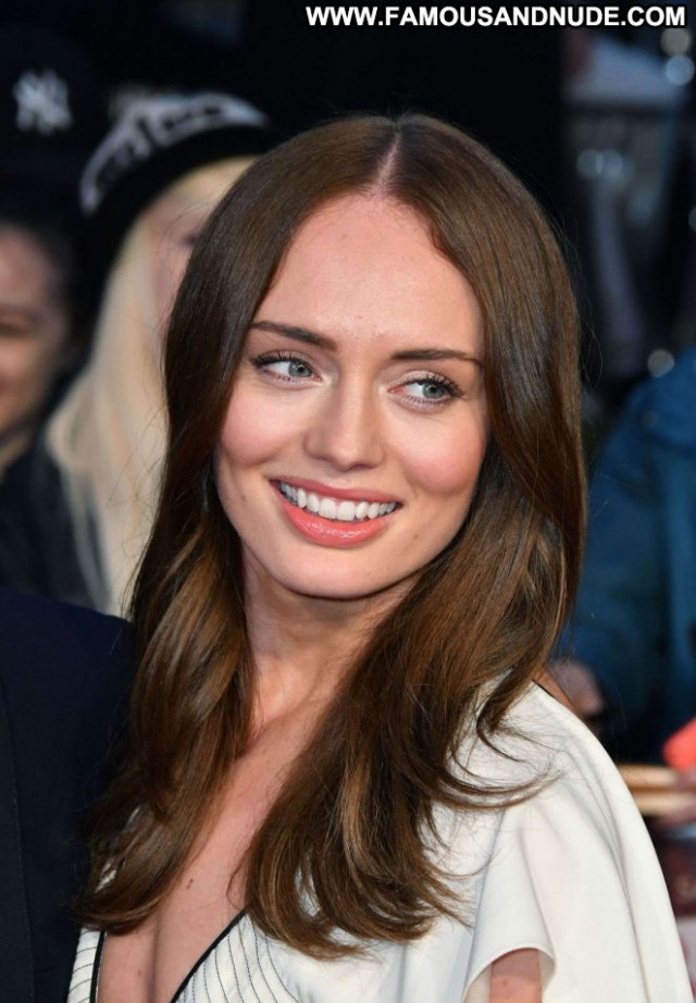 Laura Haddock No Source Paparazzi Babe Posing Hot Beautiful Celebrity