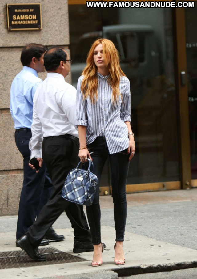 Bella Thorne Beautiful Posing Hot Paparazzi Nyc Babe Celebrity