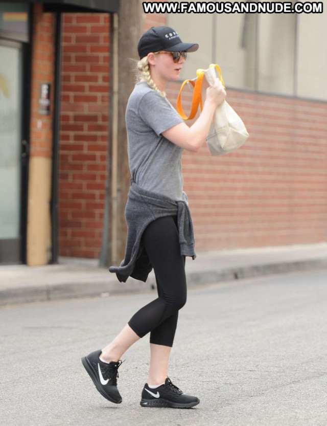 Kirsten Dunst Gym In La Gym Beautiful Celebrity Paparazzi Babe Posing