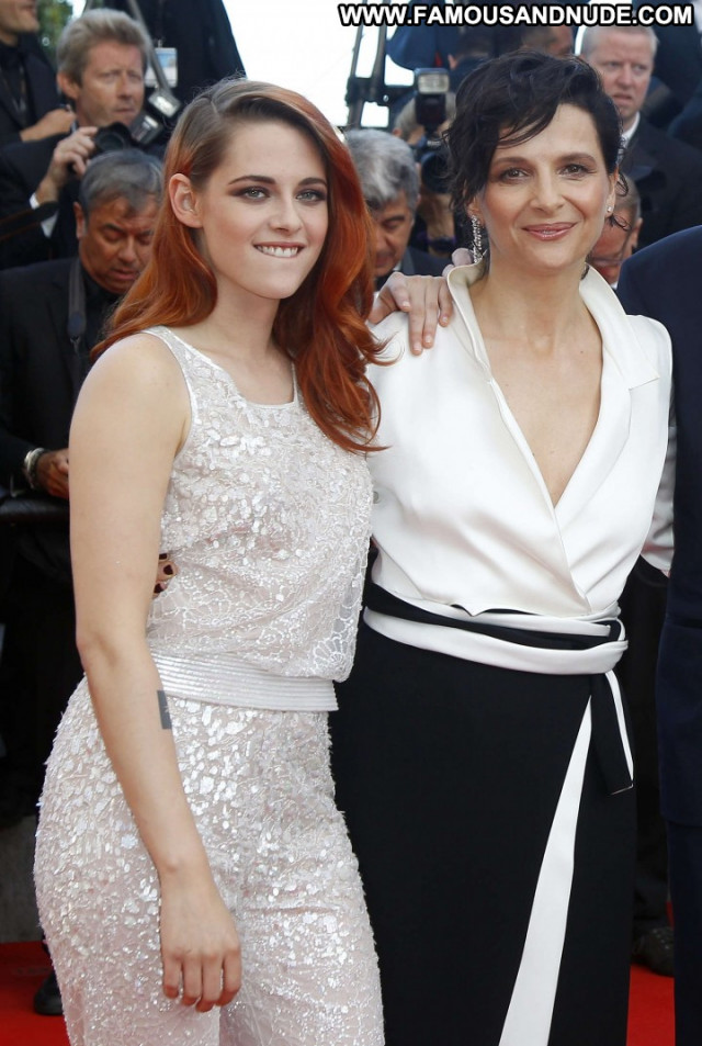 Kristen Stewart Clouds Of Sils Maria Posing Hot Celebrity Babe