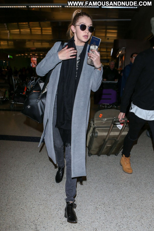 Gigi Hadid Lax Airport Paparazzi Babe Beautiful Celebrity Lax Airport