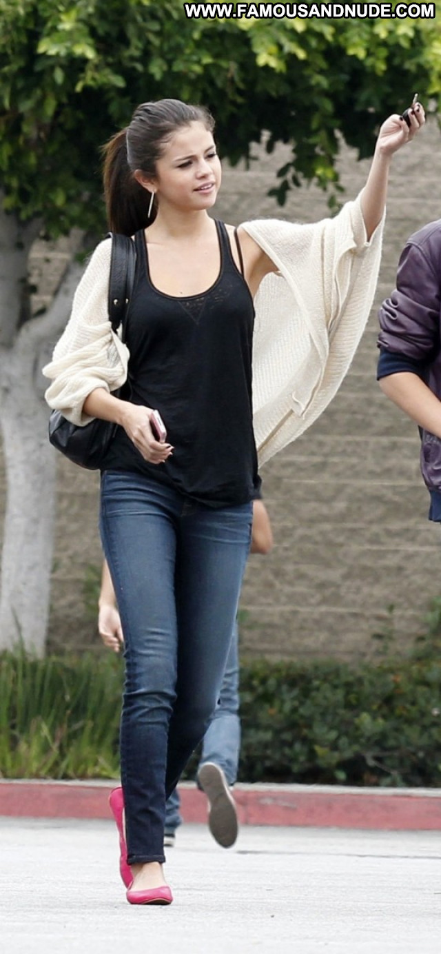 Selena Gomez Los Angeles Los Angeles Beautiful Babe Posing Hot Candid