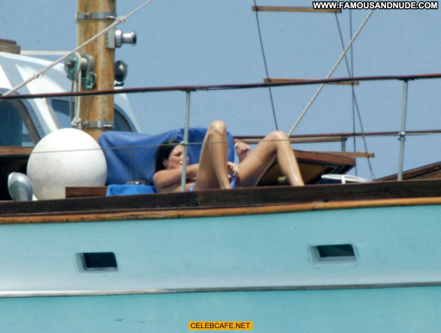 Manuela Arcuri No Source  Babe Yacht Toples Celebrity Beautiful