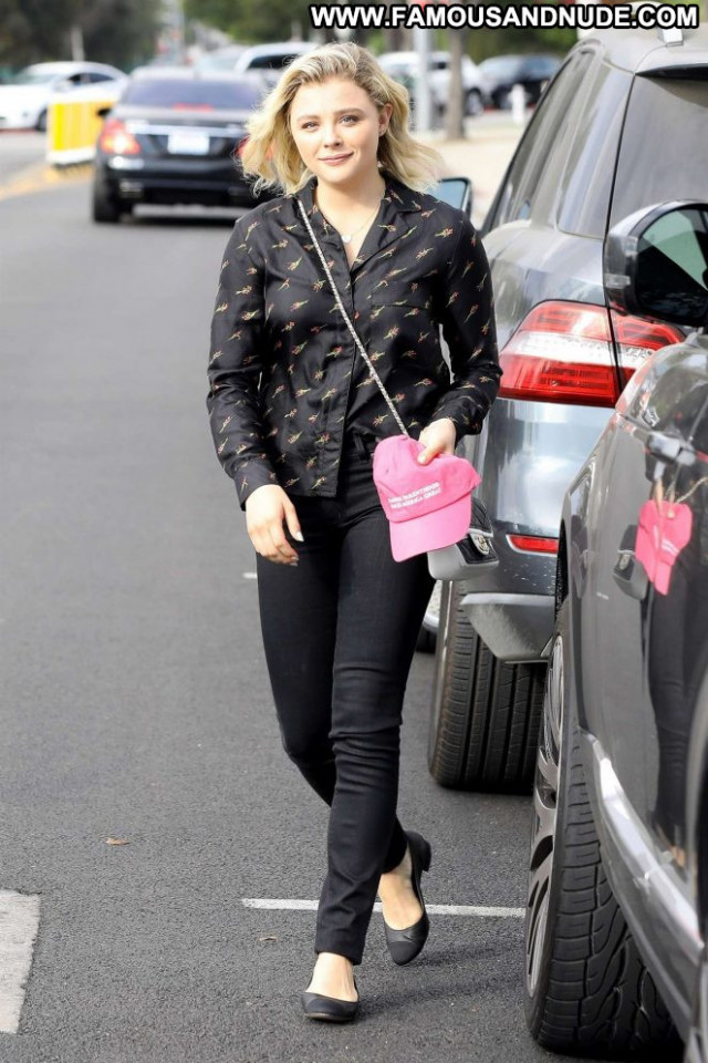 Chloe Moret Beverly Hills Celebrity Beautiful Posing Hot Shopping