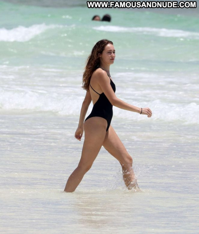 Alycia Debnam Carey No Source Swimsuit Celebrity Paparazzi Car Black