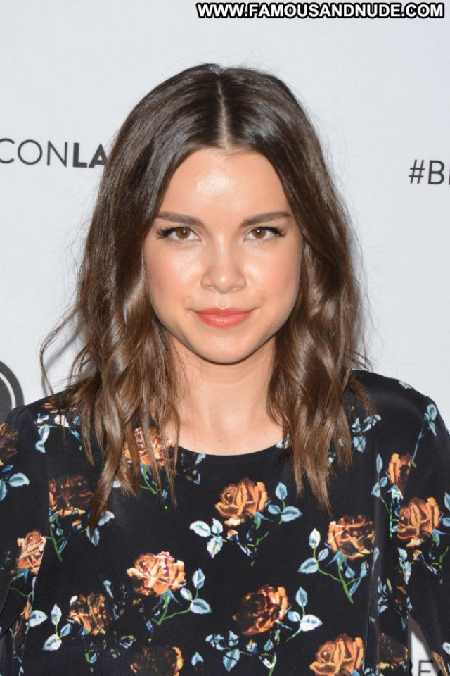 Ingrid Nilsen No Source Babe Celebrity Paparazzi Beautiful Posing Hot