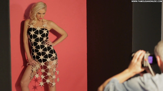 Gwen Stefani Posing Hot Celebrity Babe Beautiful Hot Female