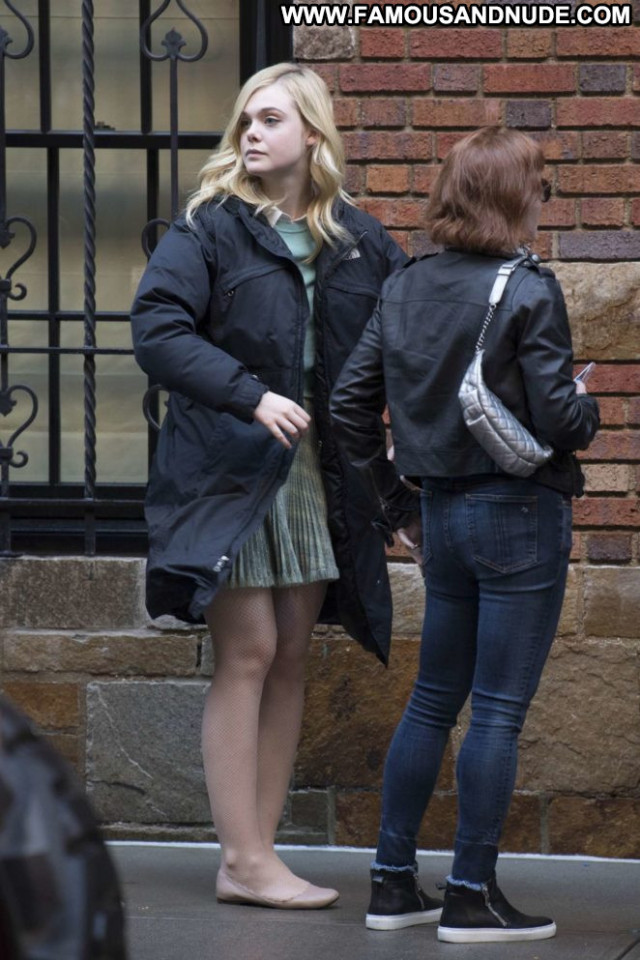 Elle Fanning No Source Nyc Paparazzi Babe Celebrity Beautiful Posing