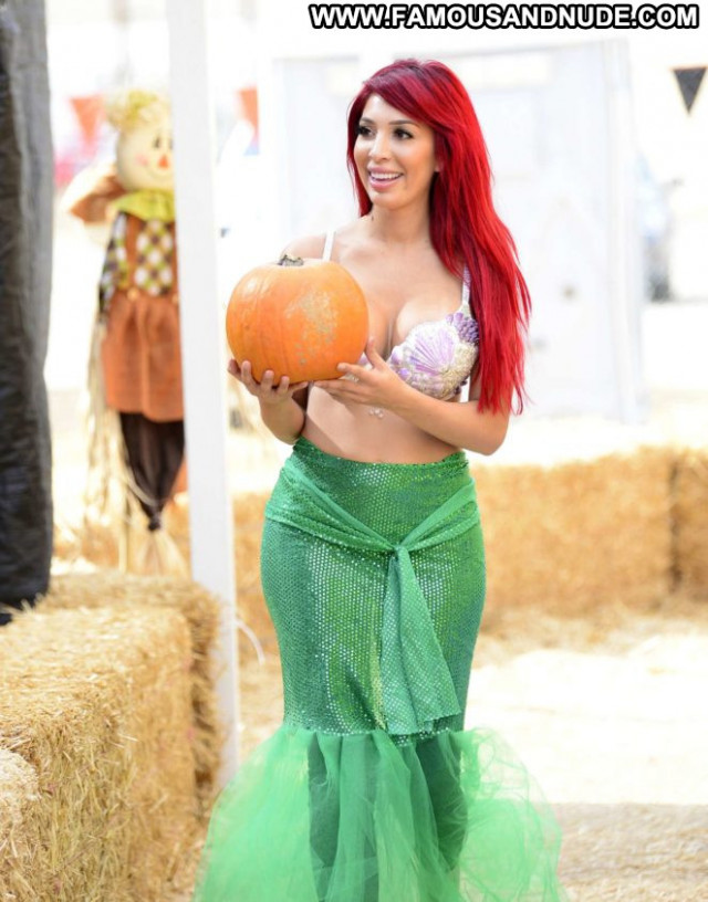 Halloween No Source Paparazzi Celebrity Posing Hot Halloween Babe