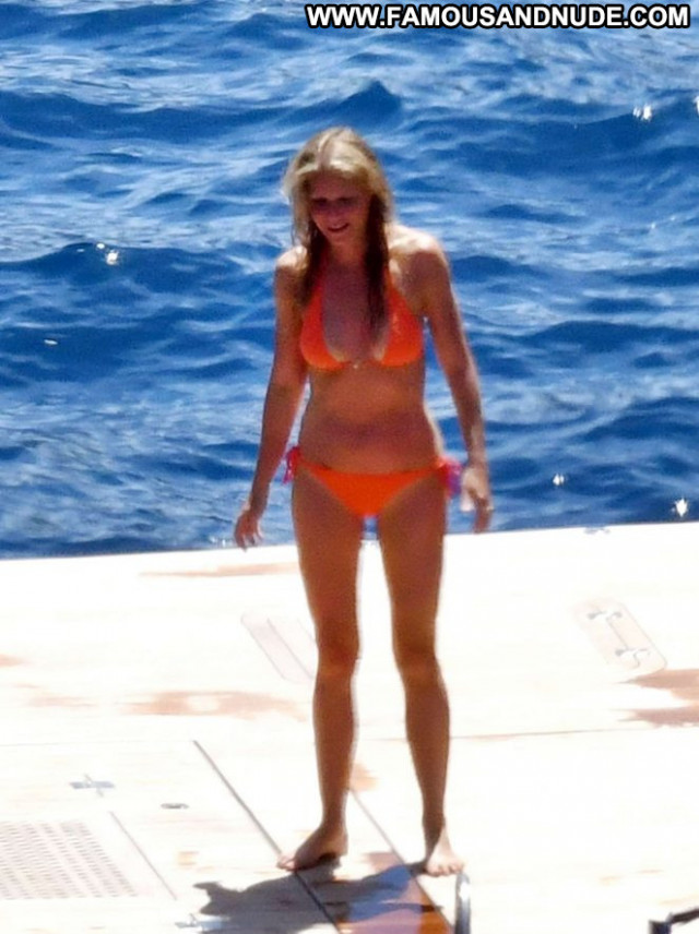 Gwyneth Paltrow No Source Babe Beautiful Posing Hot Orange Paparazzi