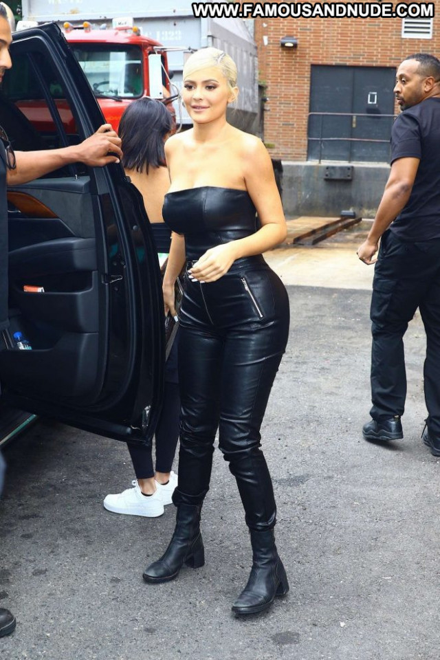 Kylie Jenner New York New York Celebrity Posing Hot Beautiful