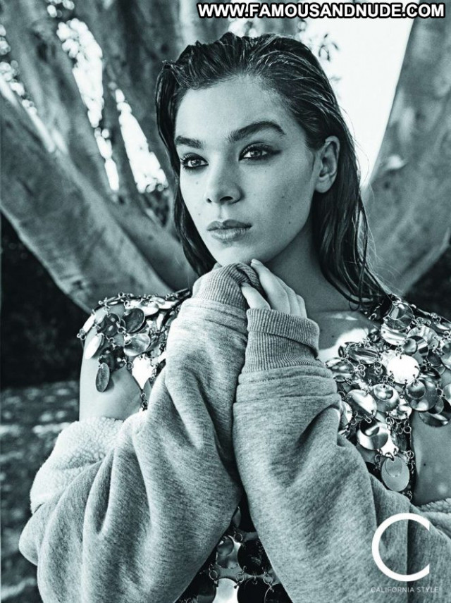 Hailee Steinfeld No Source Posing Hot Magazine Paparazzi Babe