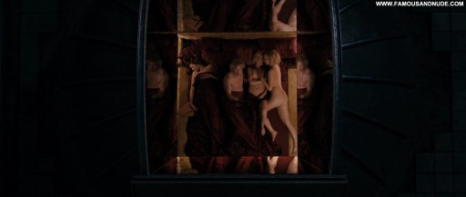 Hannah Lederer Posing Hot Beautiful Babe Celebrity Straight