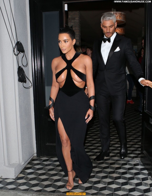 Kim Kardashian No Source Celebrity Posing Hot Beautiful Topless Babe