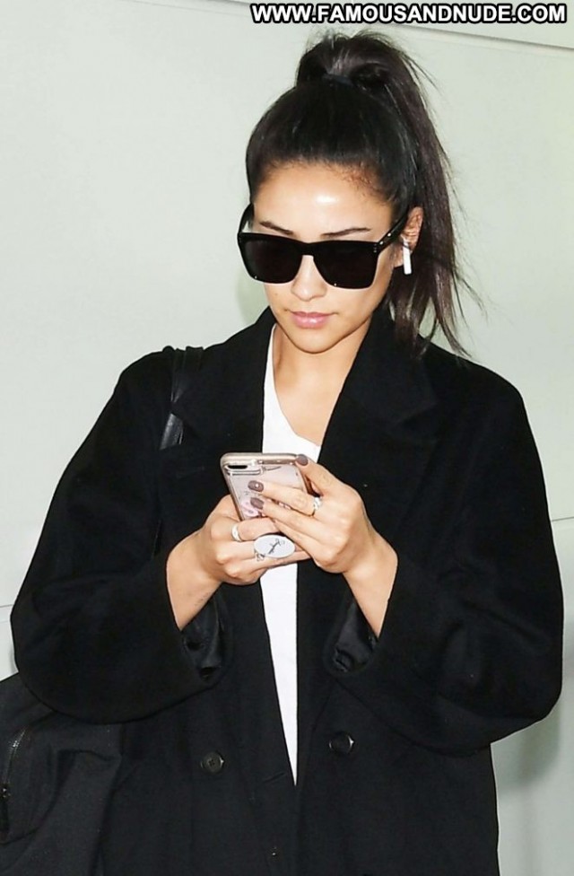 Shay Mitchell No Source Babe Posing Hot Celebrity Beautiful Paparazzi