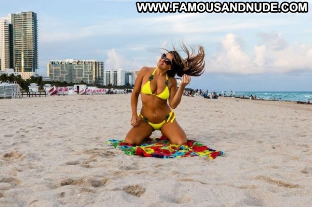 Claudia Romani South Beach Beach Celebrity Paparazzi Babe Beautiful