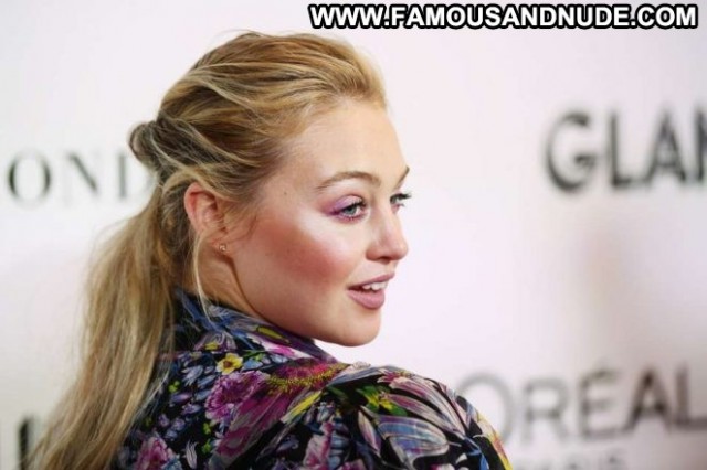 Iskra Lawrence Glamour Women Paparazzi Awards Posing Hot Nyc