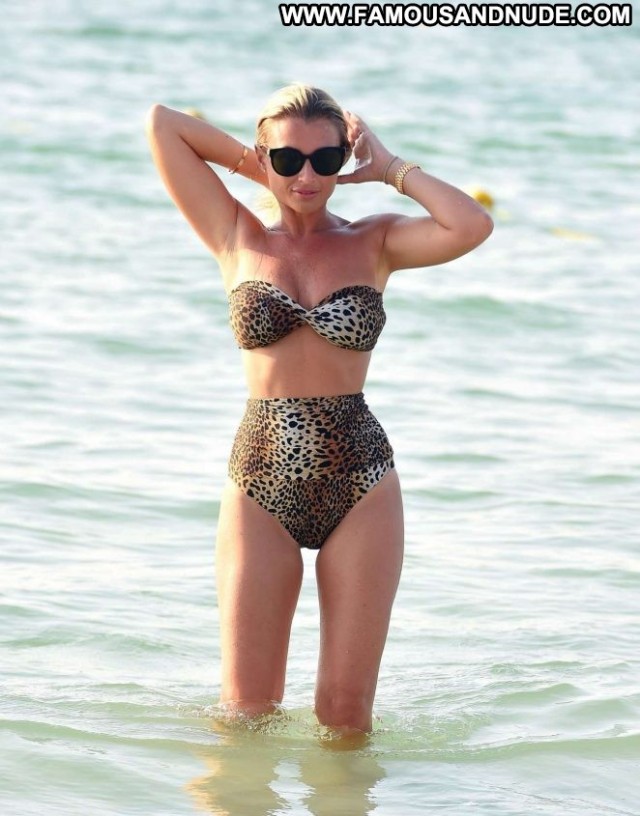 Billie Faiers The Beach Babe Celebrity Beautiful Beach Bikini Posing